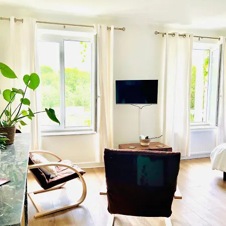 Chateau De Logne Au Coeur De La Moselle