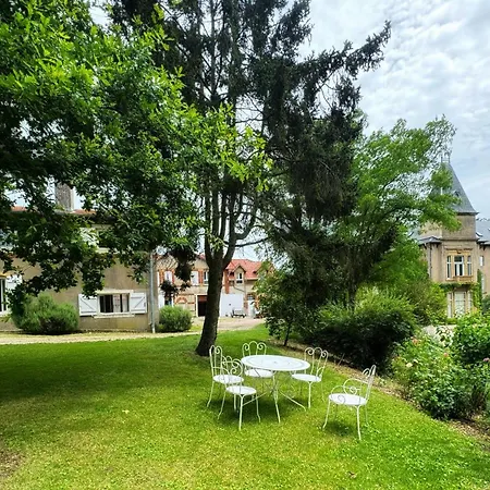 Chateau De Logne Au Coeur De La Moselle Ay-sur-Moselle