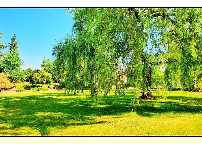 Chateau De Logne Au Coeur De La Moselle * Ay-sur-Moselle