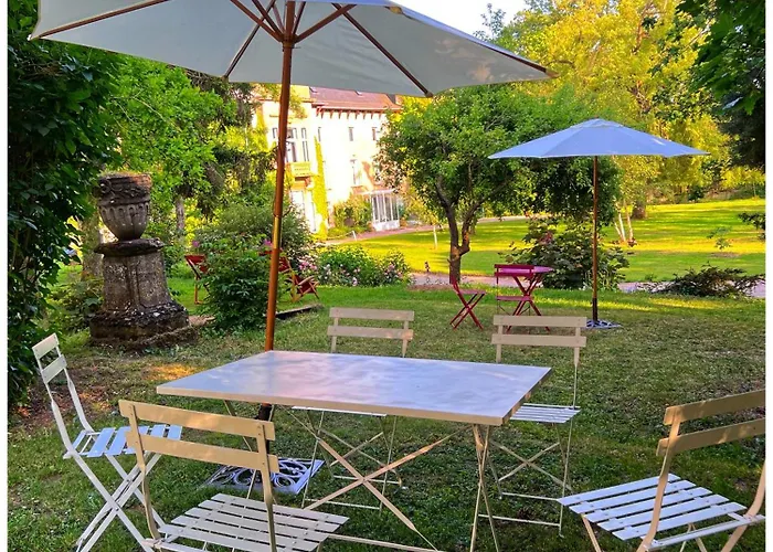 Chateau De Logne Au Coeur De La Moselle * Ay-sur-Moselle